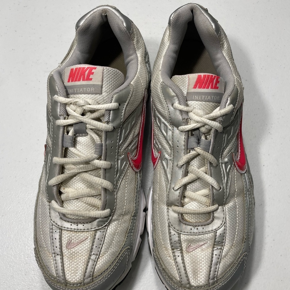 Nike Women’s Silver and Pink Sneakers Size 10 SB-45